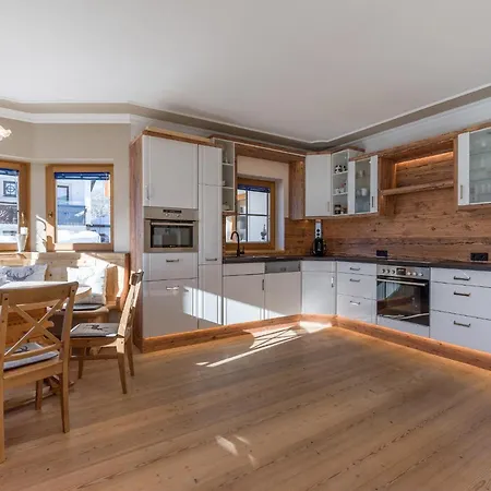 Weinberg T1 & T2 By Managers シャレー *