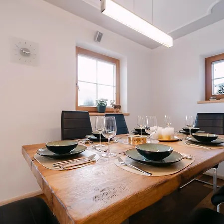 シャレー Weinberg T1 & T2 By Managers