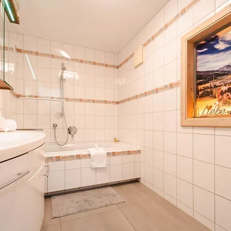 Weinberg T1 & T2 By Managers *