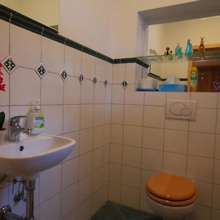 Weinberg T1&t2 By Managers Chalet